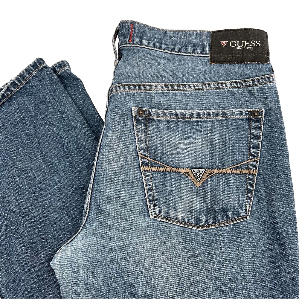 GUESS Men's Size 32x34 Medium-Wash Slim Straight Del Mar Fit Denim Blue Jeans